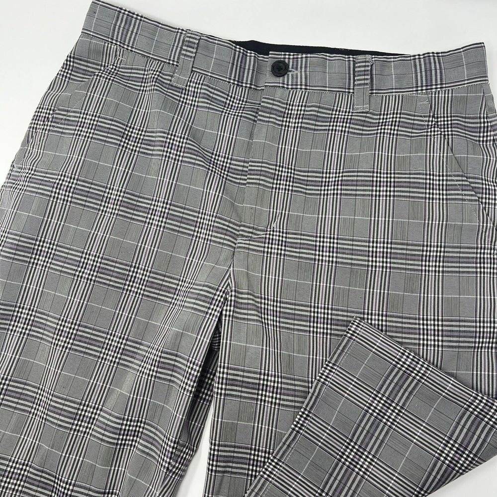 Travis Mathew Shorts Men 32‎ Gray Purple Plaid Chino Performance Casual Golf